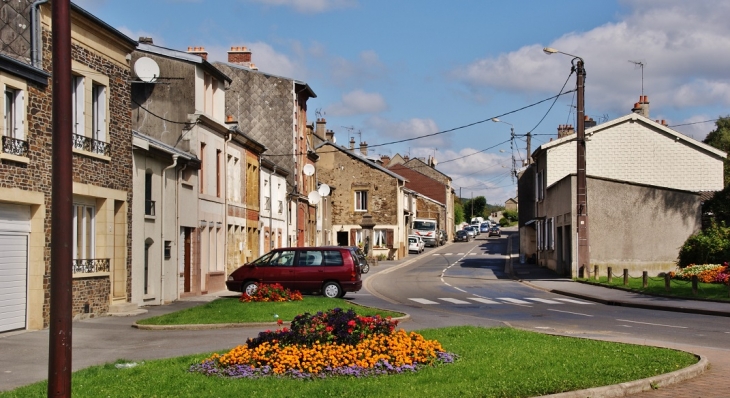  - Nouzonville