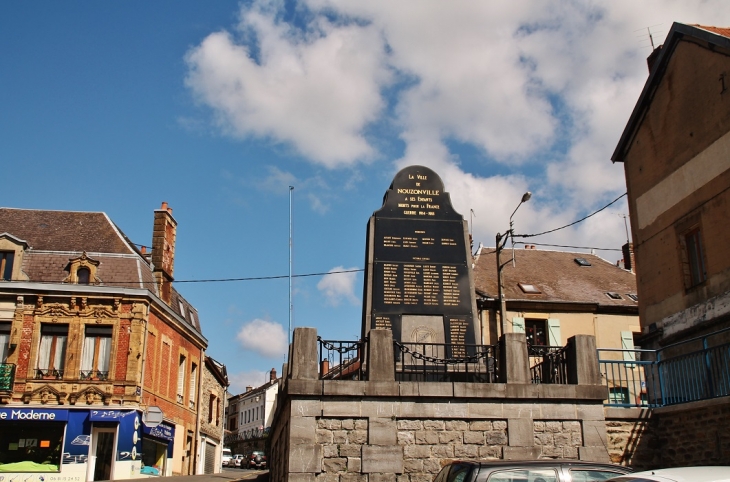 Monument aux Morts - Nouzonville