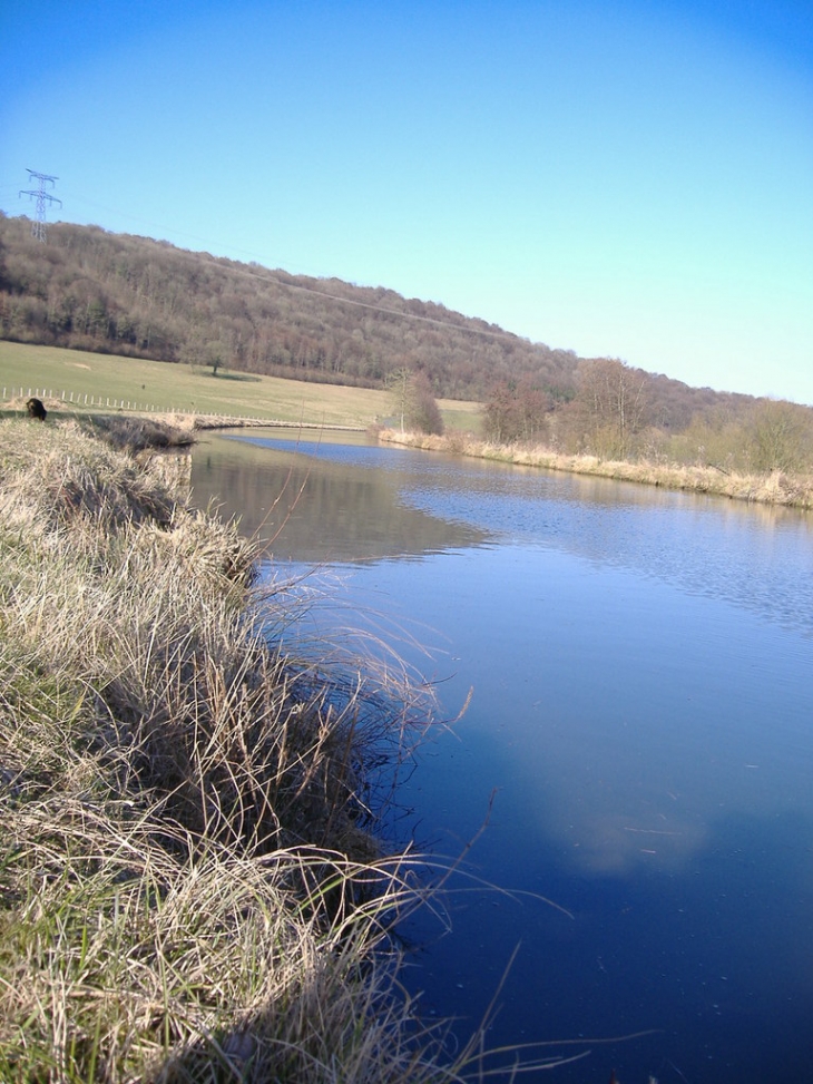 Canal (vers st aignan 01) - Omicourt