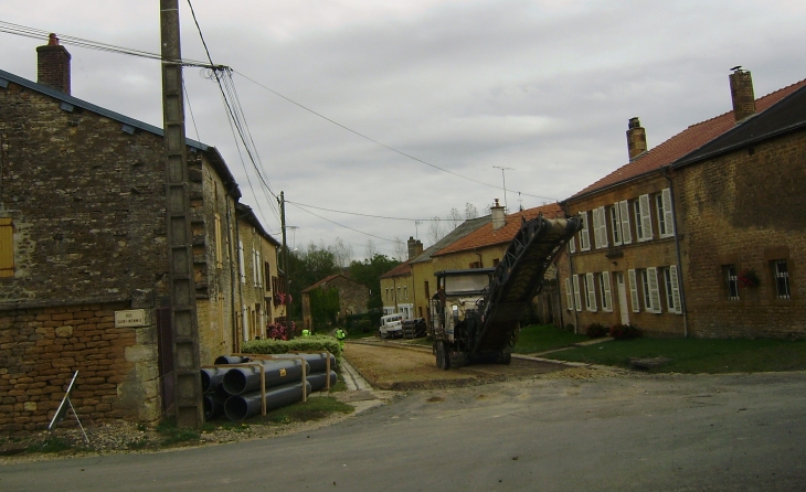 Début travaux rue de l'église  - Omicourt