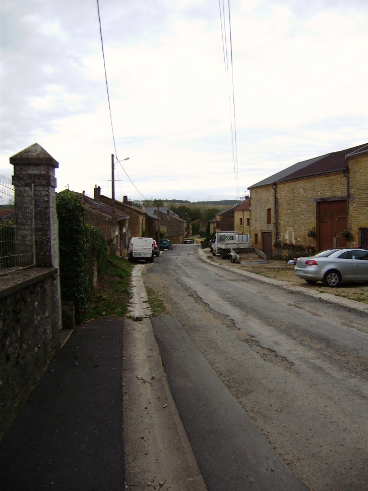 Rue du chaud avant travaux 05 - Omicourt