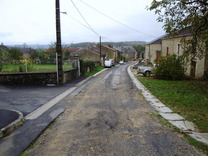 Rue du chaud avant travaux  - Omicourt