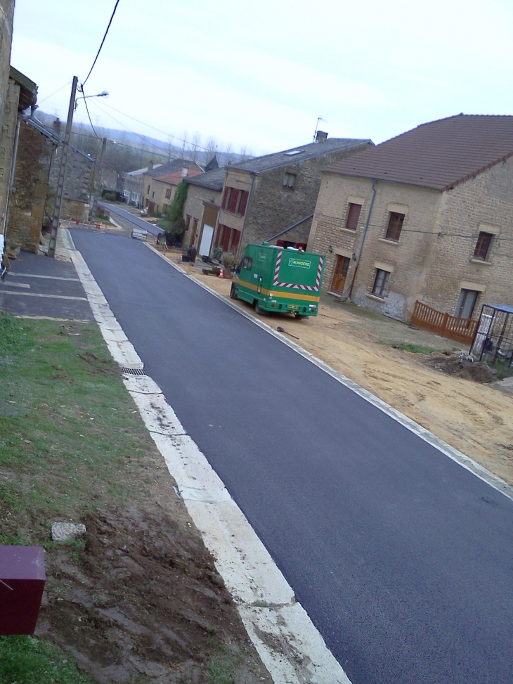 Rue du chaud  tarmac - Omicourt