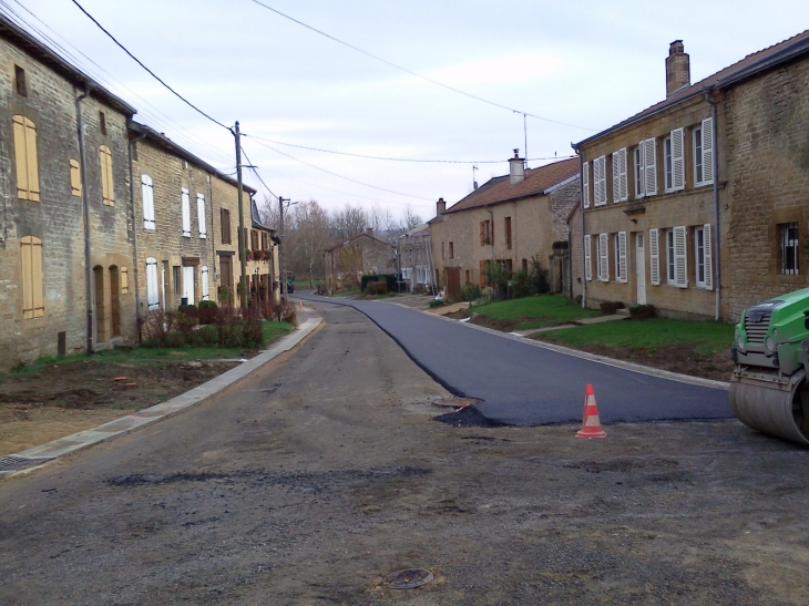 Rue-de-l-eglise-tarmac - Omicourt