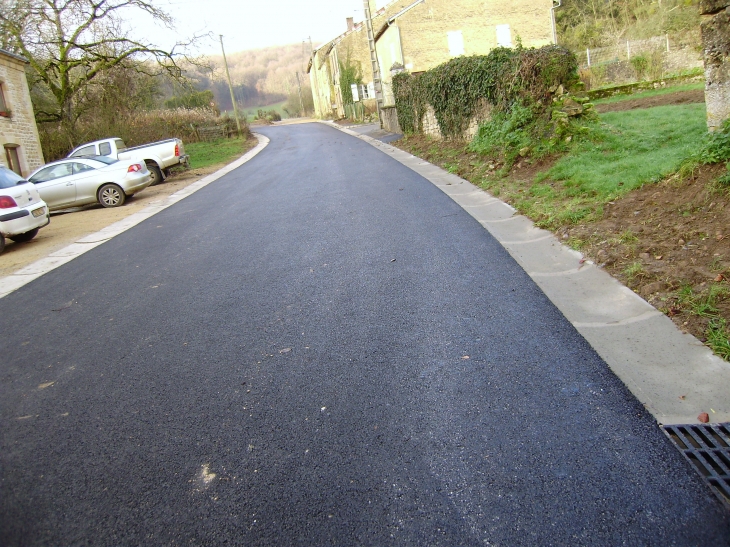 Rue du chaud  tarmac - Omicourt