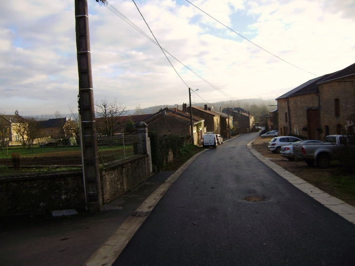 Rue du chaud  tarmac - Omicourt