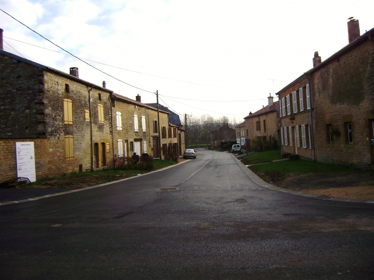 Rue de l'église tarmac - Omicourt