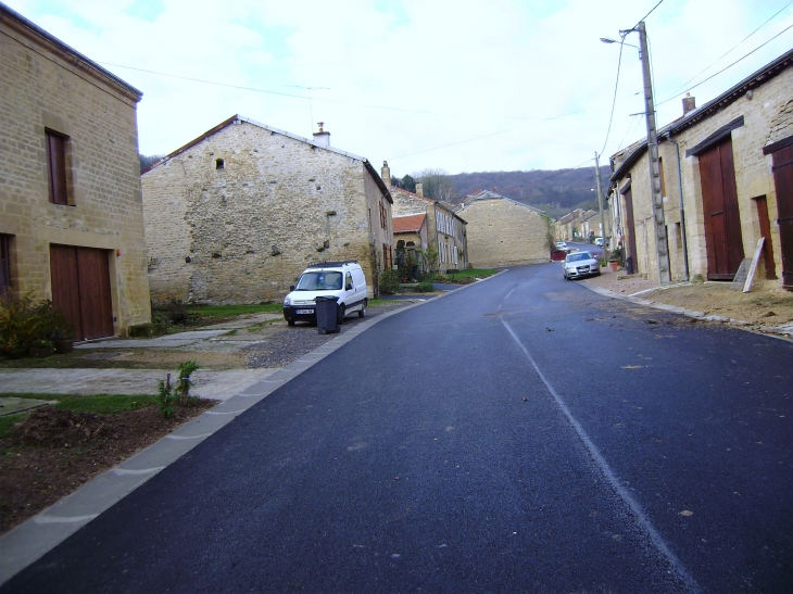 Rue de l'église tarmac - Omicourt