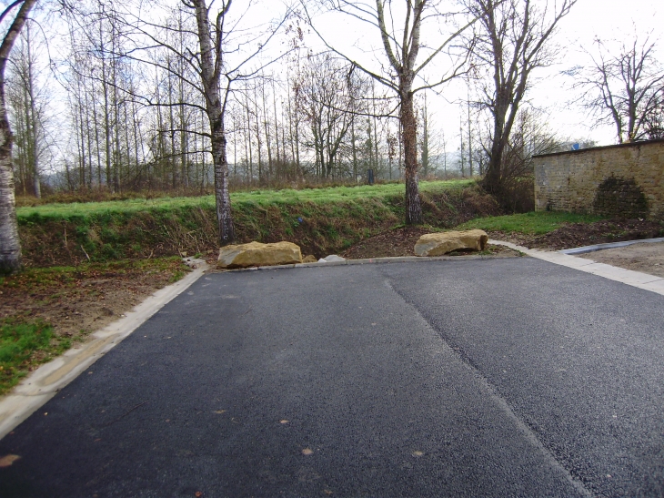 Rue de l'église tarmac - Omicourt