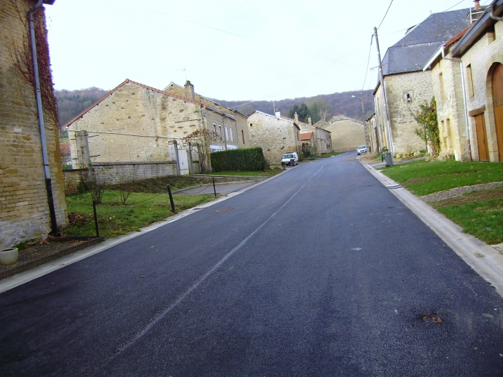 Rue de l'église tarmac - Omicourt