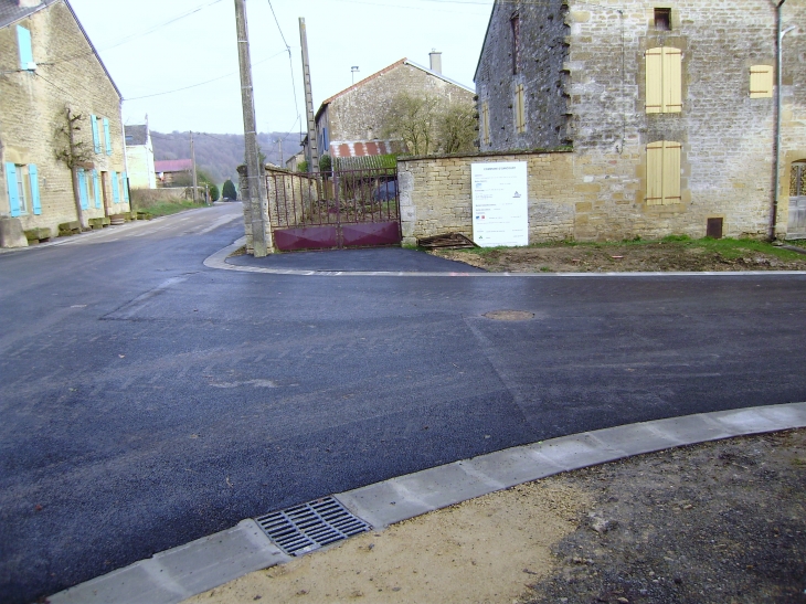 Croisement-4-rues-tarmac - Omicourt