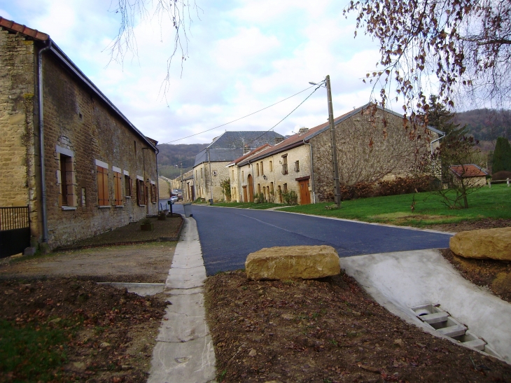 Rue de l'église tarmac - Omicourt