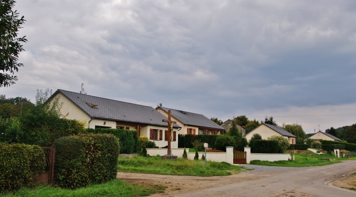  - Pouru-aux-Bois