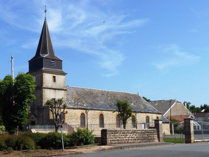 L'église - Pouru-Saint-Remy