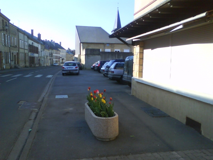 La grand'rue - Raucourt-et-Flaba