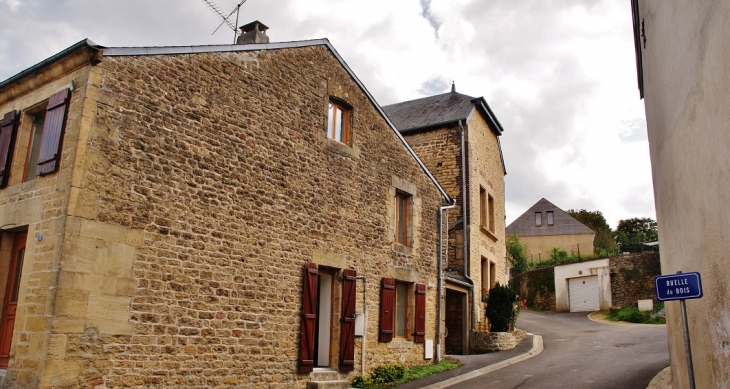 Maisons - Remilly-Aillicourt