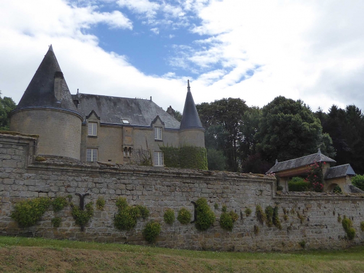 La maison forte - Remilly-les-Pothées