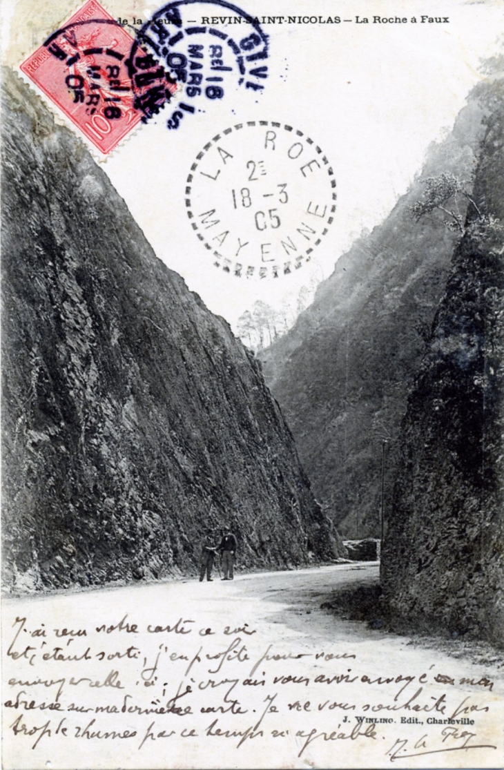 La Roche à Faux, vers 1905 (carte postale ancienne). - Revin