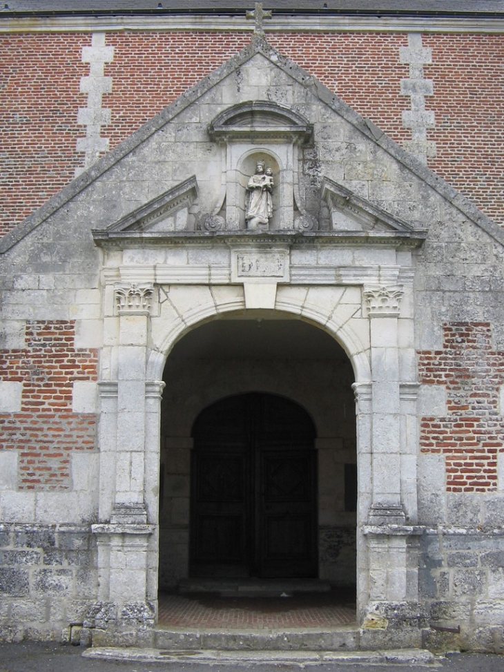 Entrée de l'église - Rumigny