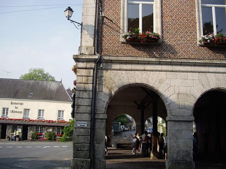 Sous la mairie - Signy-l'Abbaye