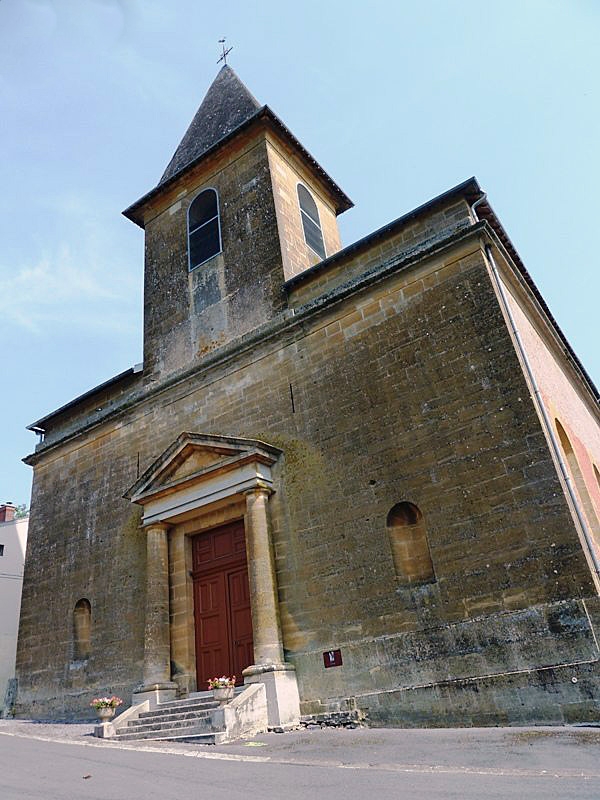 L'entrée de l'église - Termes