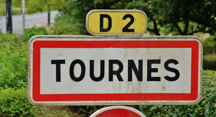  - Tournes