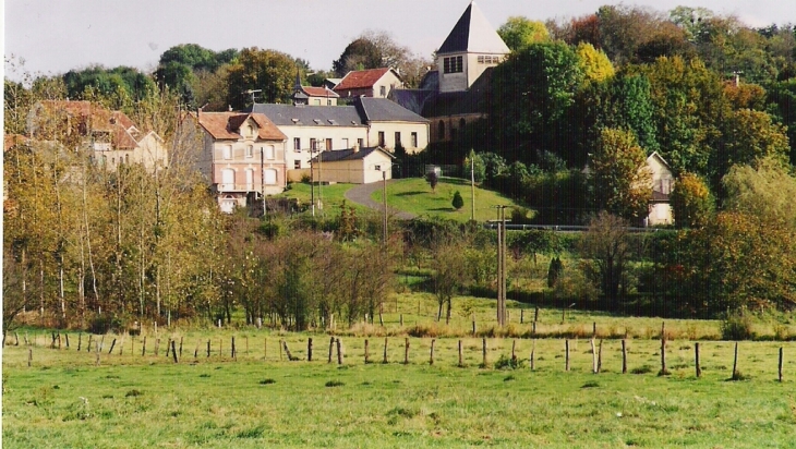 Eglise vue de derriere - Vandy