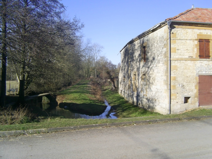 Le ruisseau  - Vendresse