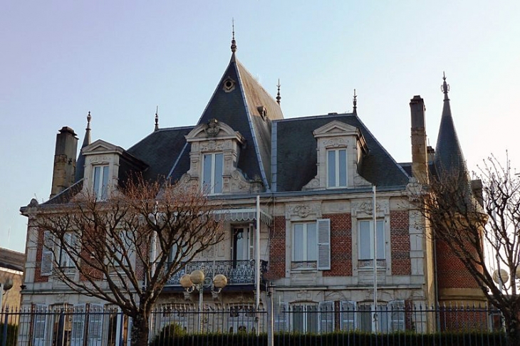 Château - Warcq