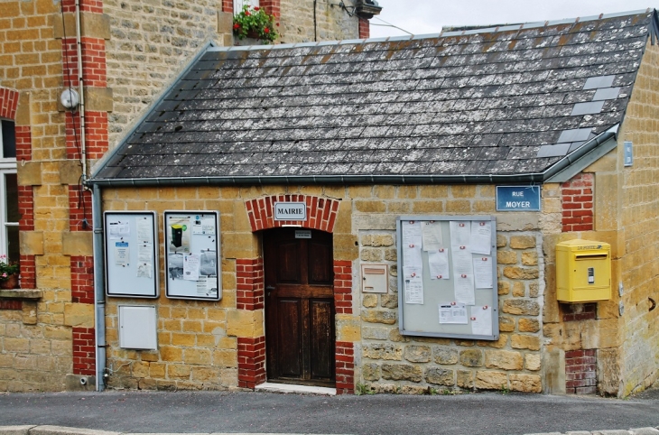 La Mairie - Yvernaumont