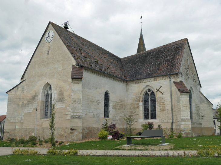 L'église - Dierrey-Saint-Julien