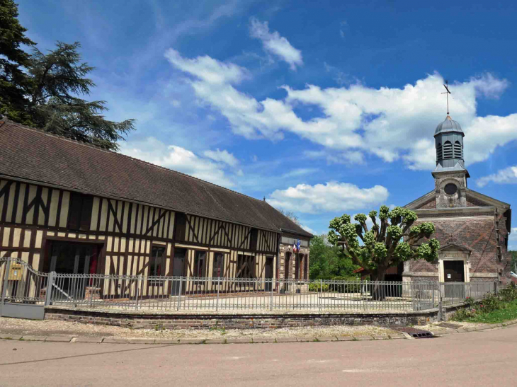 L'e centre du plus petit village de l'Aube - Fays-la-Chapelle