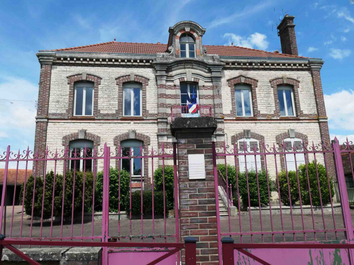 La mairie - Jeugny
