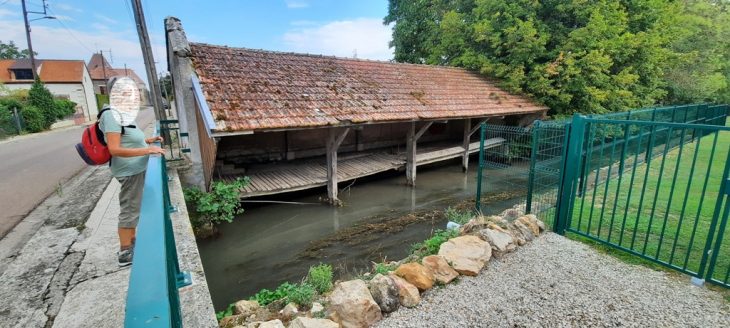 Lavoir à la Motte-Tilly. (Aube)