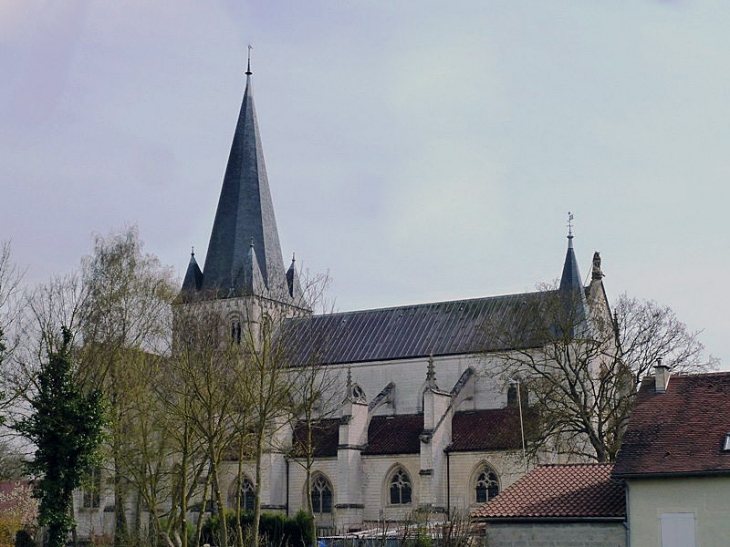 L'église - Lhuître