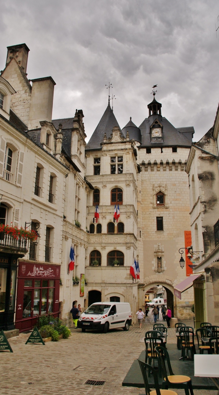 Hotel-de-Ville - Loches-sur-Ource