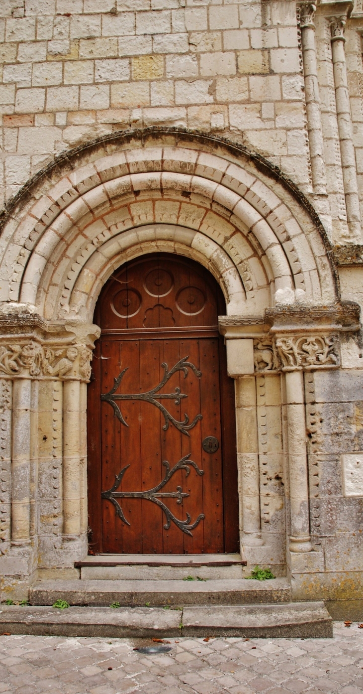  Collégiale Saint-Ours - Loches-sur-Ource