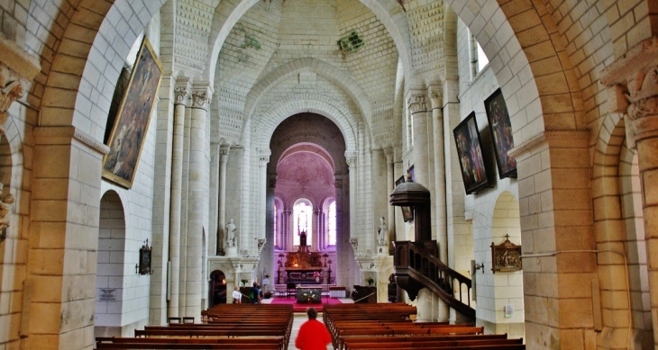  Collégiale Saint-Ours - Loches-sur-Ource