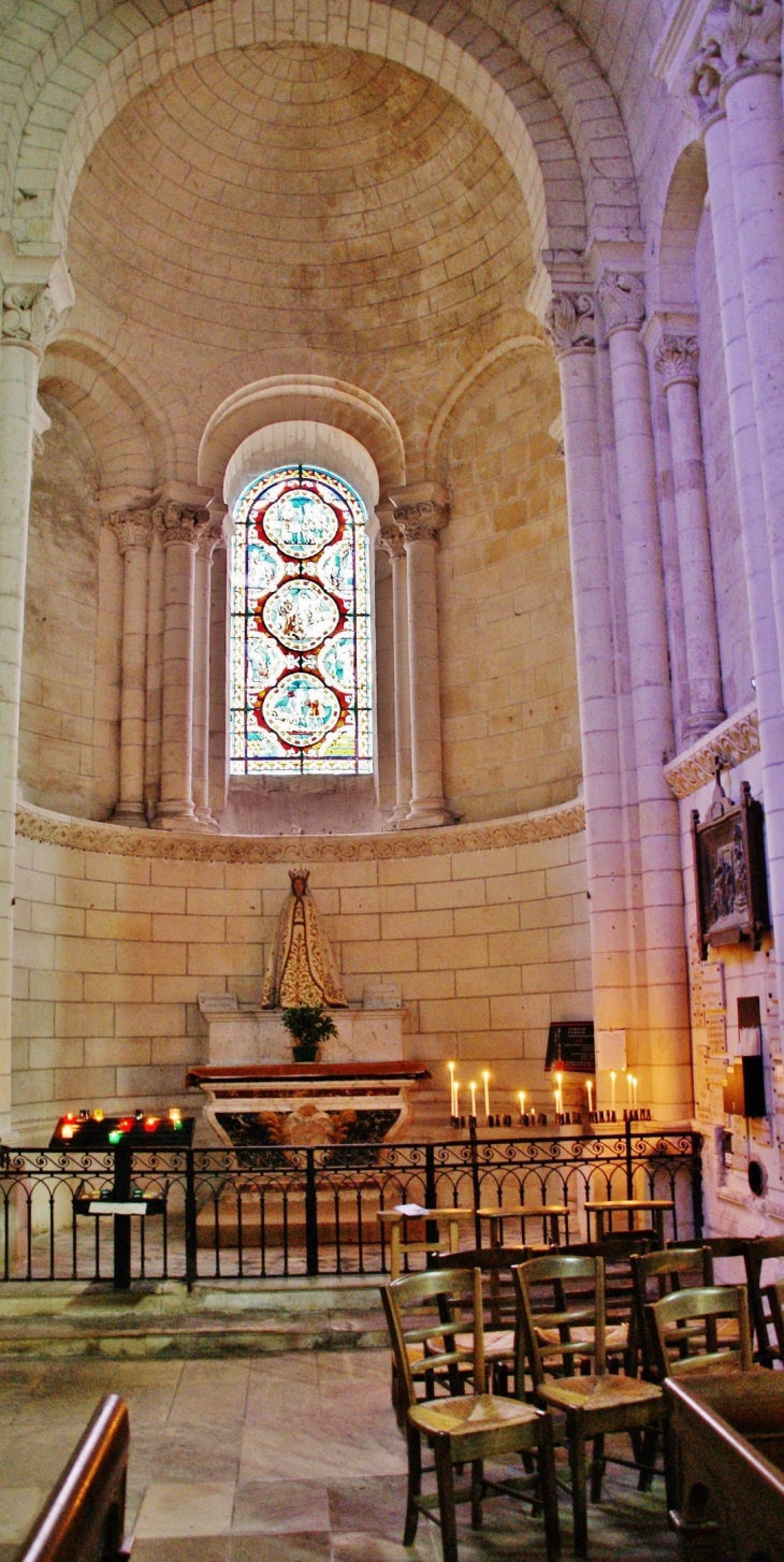  Collégiale Saint-Ours - Loches-sur-Ource