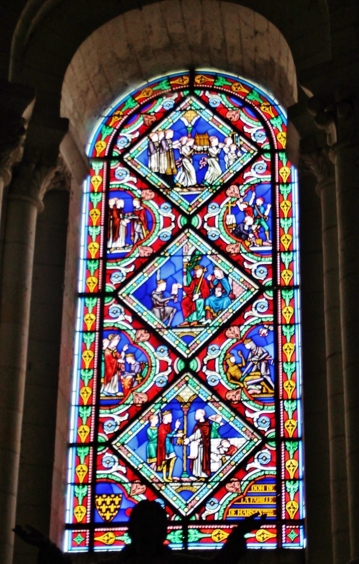  Collégiale Saint-Ours - Loches-sur-Ource