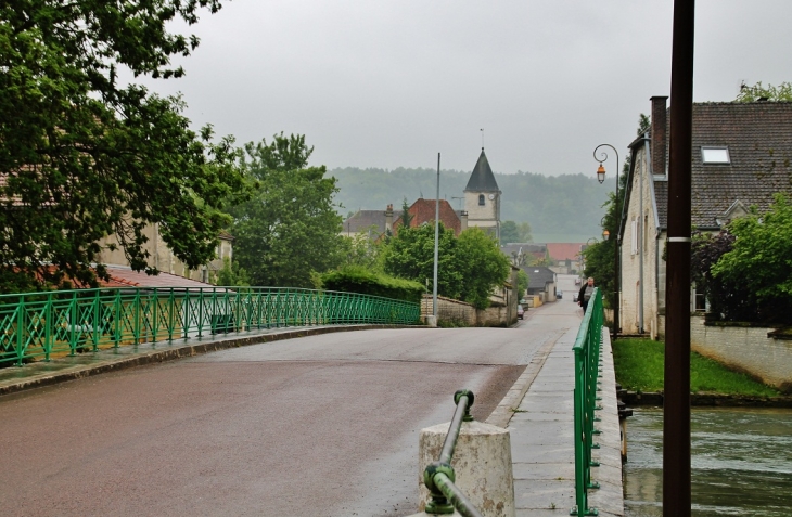 Le Village - Longchamp-sur-Aujon