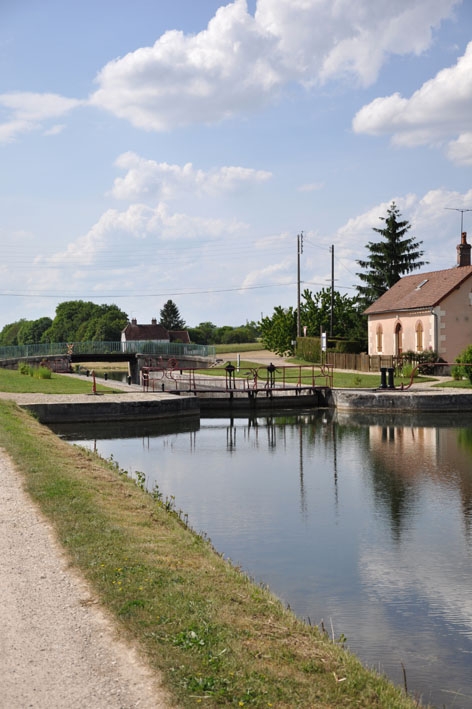 Charrey, canal de Bourgogne - Photo Fabienne Clérin - Marolles-sous-Lignières