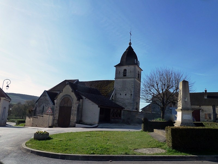 Autour de l'église - Meurville