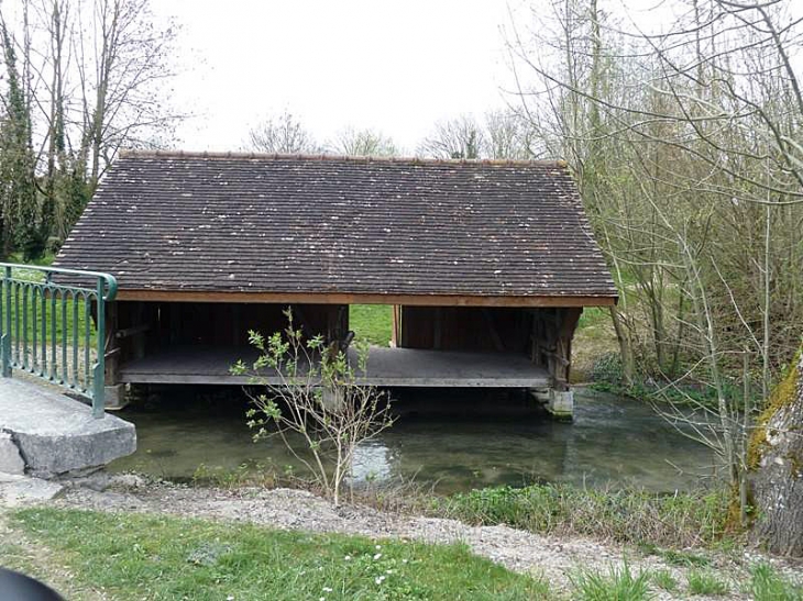 Lavoir - Montsuzain