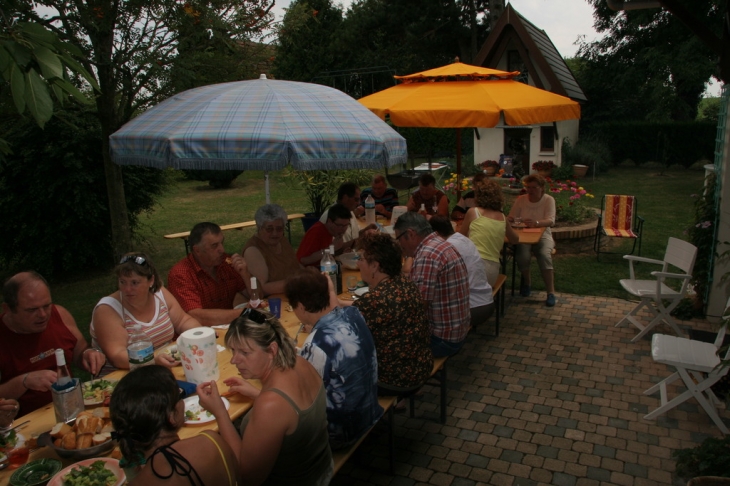 CLUB 2008 BARBECUE - Pars-lès-Chavanges