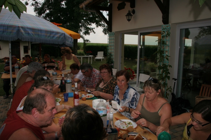 CLUB 2008 BARBECUE - Pars-lès-Chavanges