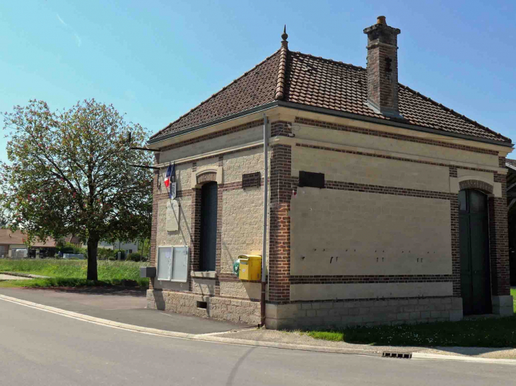 La mairie - Roncenay