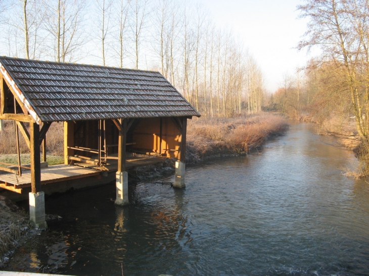 Lavoir de St Hilaire, potron-minet, chemin de Mouille Cul - Saint-Hilaire-sous-Romilly