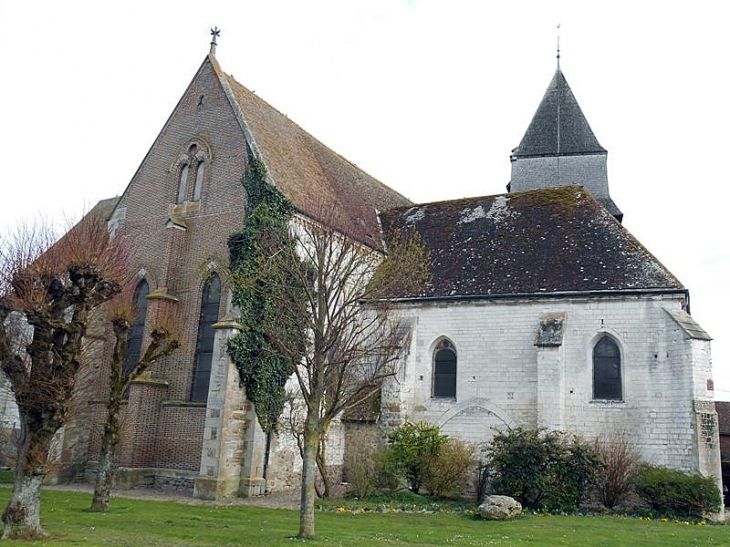 L'église Le 1er Janvier 2016 les communes Aix-en-Othe, Villemaur-sur-Vanne et Palis ont fusionné  pour former la nouvelle commune Aix-Villemaur-Pâlis.