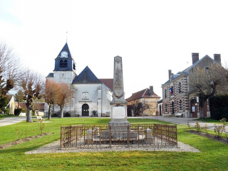 Le centre du village - Villemoiron-en-Othe